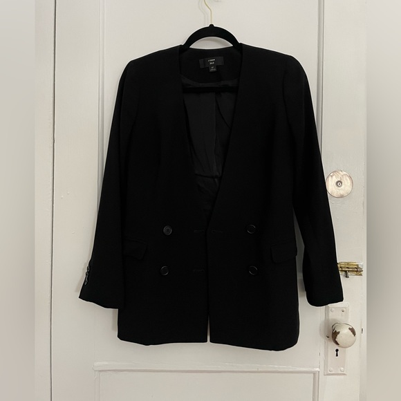 Jcrew crepe blazer. Black. Size 4 petite. - Picture 2 of 4